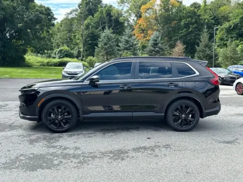 More photos of 2023 Honda CR-V Hybrid Sport Touring at Lia Honda Brewster, NY