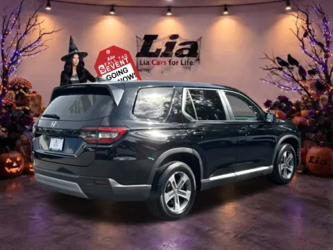 More photos of 2024 Honda Pilot EX-L at Lia Honda Brewster, NY