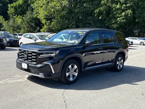 Another view of 2024 Honda Pilot EX-L for sale in Brewster, NY at Lia Honda Brewster