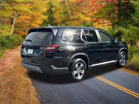 More photos of 2024 Honda Pilot EX-L at Lia Honda Brewster, NY