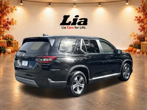 More photos of 2024 Honda Pilot EX-L at Lia Honda Brewster, NY