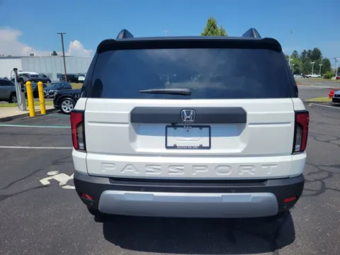 More photos of 2026 Honda Passport RTL at Lia Honda Brewster, NY