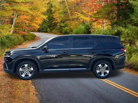 More photos of 2025 Honda Pilot EX-L at Lia Honda Brewster, NY