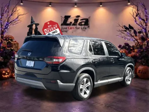 More photos of 2025 Honda Pilot EX-L at Lia Honda Brewster, NY