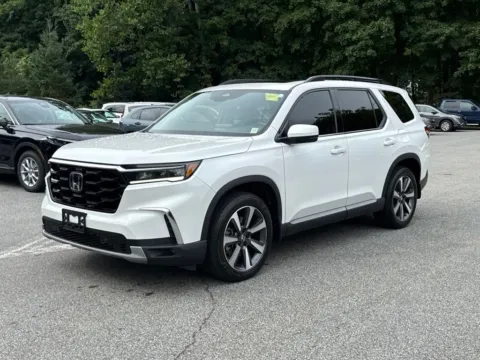 More photos of 2024 Honda Pilot Touring at Lia Honda Brewster, NY
