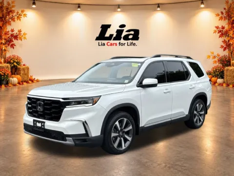 Another view of 2024 Honda Pilot Touring for sale in Brewster, NY at Lia Honda Brewster