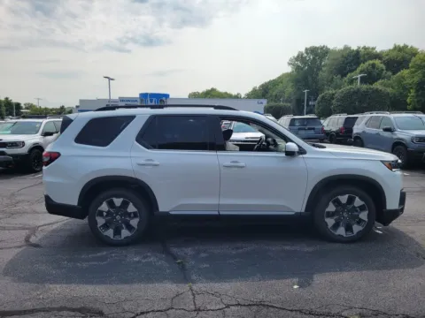 Photos of 2026 Honda Pilot Elite for sale in Brewster, NY at Lia Honda Brewster