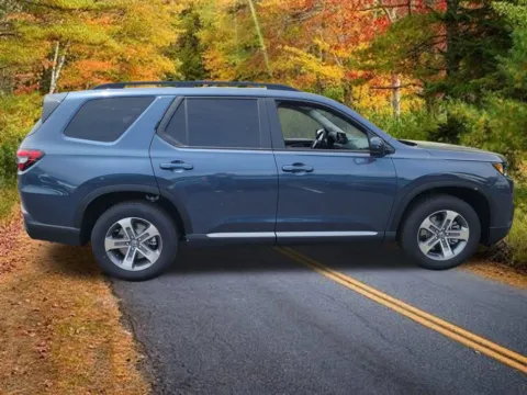 Photos of 2026 Honda Pilot EX-L for sale in Brewster, NY at Lia Honda Brewster