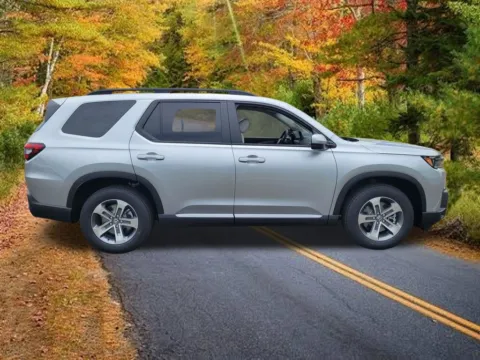 Photos of 2026 Honda Pilot EX-L for sale in Brewster, NY at Lia Honda Brewster