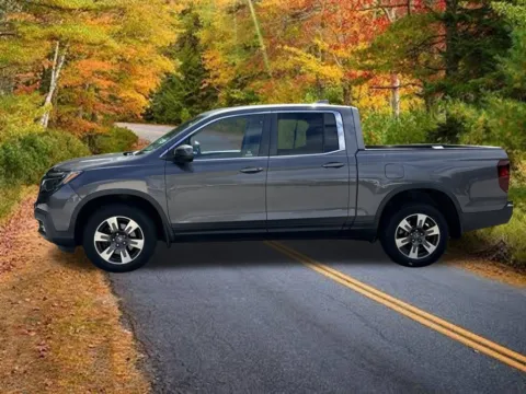 More photos of 2019 Honda Ridgeline RTL at Lia Honda Brewster, NY