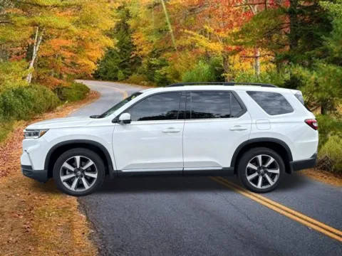 More photos of 2024 Honda Pilot Elite at Lia Honda Brewster, NY
