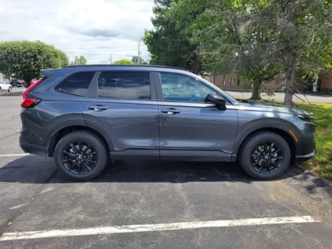 Photos of 2027 Honda CR-V Hybrid Sport-L for sale in Brewster, NY at Lia Honda Brewster