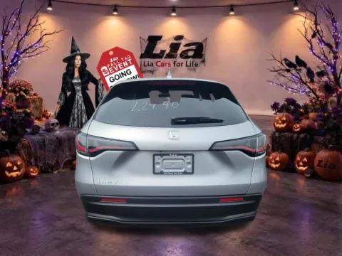More photos of 2027 Honda HR-V LX at Lia Honda Brewster, NY