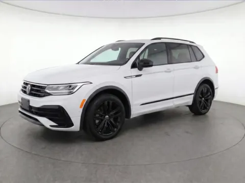 Photos of 2022 Volkswagen Tiguan 2.0T SE R-Line Black for sale in Frederick, MD at Hi Lo Auto Sales