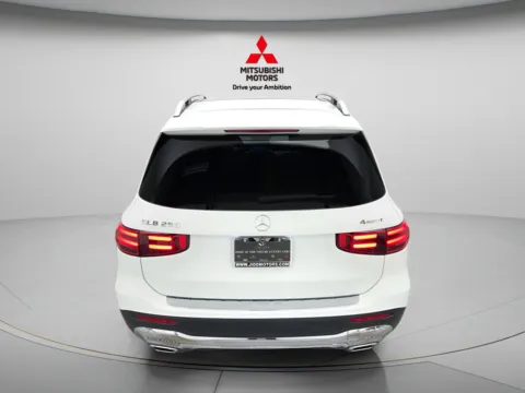 More photos of 2025 Mercedes-Benz GLB 250 at Jidd Motors Mitsubishi, IL