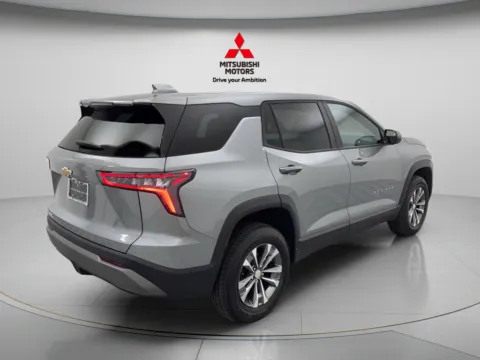 More photos of 2026 Chevrolet Equinox LT at Jidd Motors Mitsubishi, IL