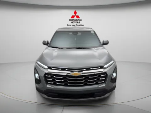 Photos of 2026 Chevrolet Equinox LT for sale in Des Plaines, IL at Jidd Motors Mitsubishi