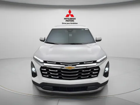 Photos of 2026 Chevrolet Equinox LT for sale in Des Plaines, IL at Jidd Motors Mitsubishi