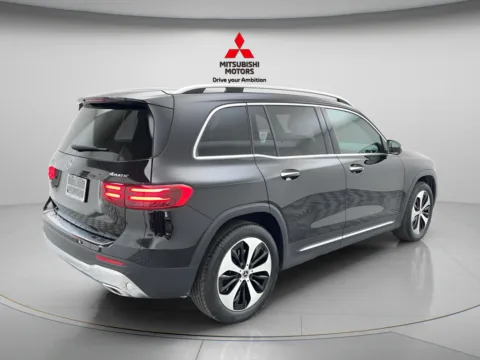 More photos of 2025 Mercedes-Benz GLB 250 at Jidd Motors Mitsubishi, IL