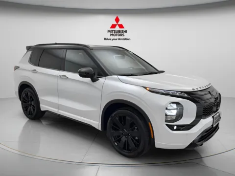 Another view of 2026 Mitsubishi Outlander Black Edition for sale in Des Plaines, IL at Jidd Motors Mitsubishi