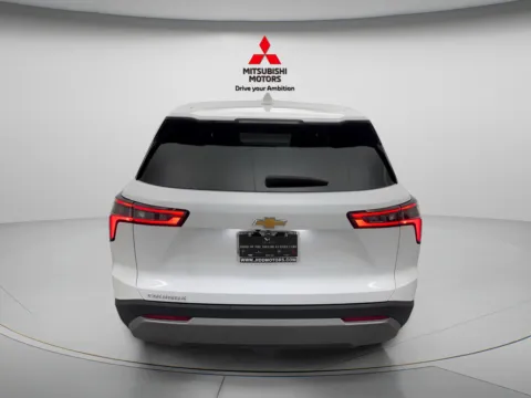 More photos of 2026 Chevrolet Equinox LT at Jidd Motors Mitsubishi, IL