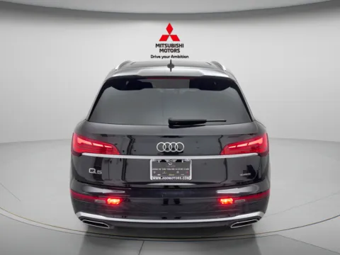 More photos of 2024 Audi Q5 45 S line Premium Plus at Jidd Motors Mitsubishi, IL