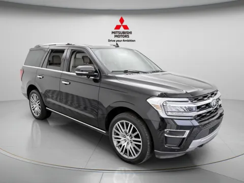 More photos of 2023 Ford Expedition Limited at Jidd Motors Mitsubishi, IL