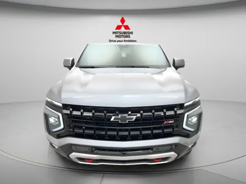 Another view of 2025 Chevrolet Suburban Z71 for sale in Des Plaines, IL at Jidd Motors Mitsubishi