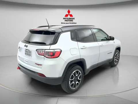 More photos of 2025 Jeep Compass Trailhawk at Jidd Motors Mitsubishi, IL