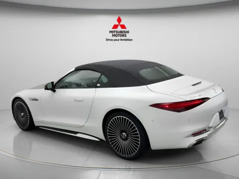 More photos of 2026 Mercedes-Benz SL-Class Maybach SL 680 Monogram series at Jidd Motors Mitsubishi, IL