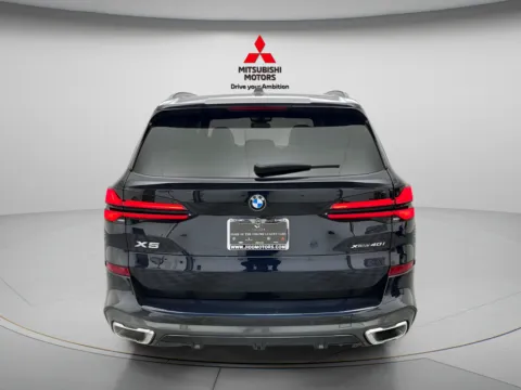 More photos of 2025 BMW X5 xDrive40i at Jidd Motors Mitsubishi, IL
