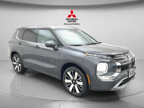 Another view of 2026 Mitsubishi Outlander SEL for sale in Des Plaines, IL at Jidd Motors Mitsubishi