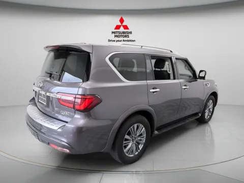 More photos of 2024 INFINITI QX80 LUXE at Jidd Motors Mitsubishi, IL