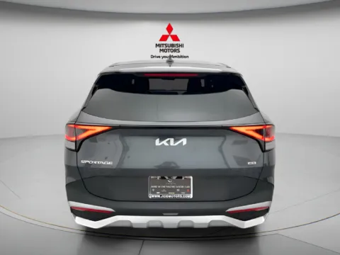 More photos of 2024 Kia Sportage LX at Jidd Motors Mitsubishi, IL