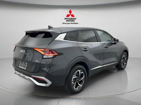 More photos of 2024 Kia Sportage LX at Jidd Motors Mitsubishi, IL