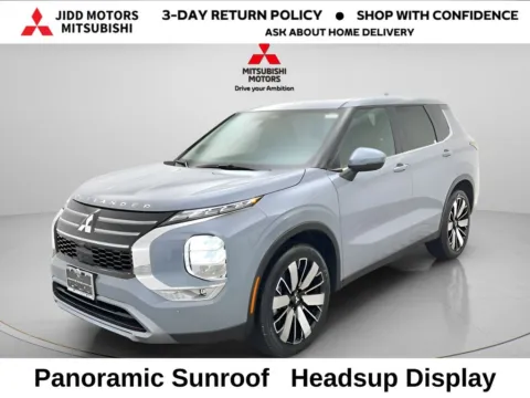 Gray 2026 Mitsubishi Outlander SE for sale in Des Plaines, IL