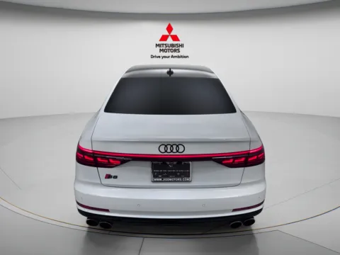More photos of 2021 Audi S8 4.0T at Jidd Motors Mitsubishi, IL