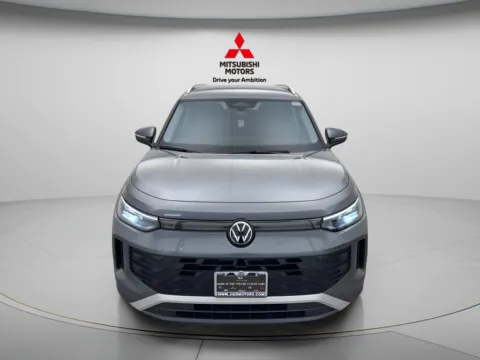 Photos of 2026 Volkswagen Tiguan 2.0T SE for sale in Des Plaines, IL at Jidd Motors Mitsubishi