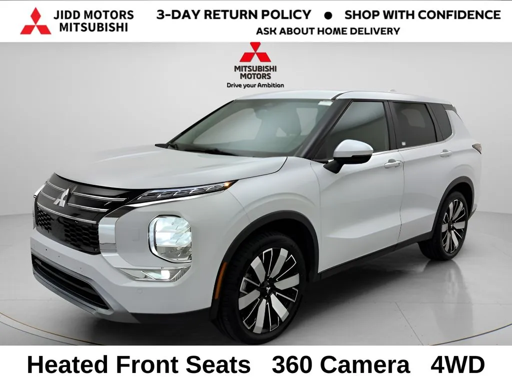 White 2025 Mitsubishi Outlander SE for sale in Des Plaines, IL