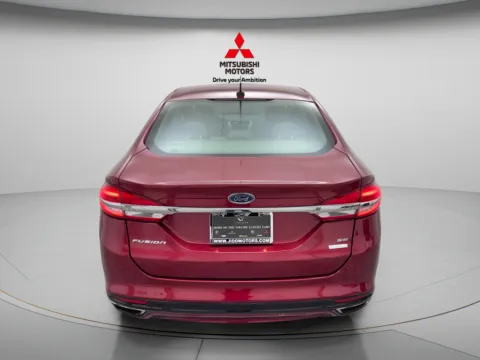 More photos of 2017 Ford Fusion SE at Jidd Motors Mitsubishi, IL