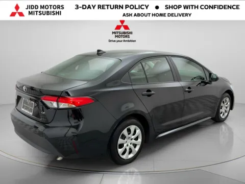 More photos of 2026 Toyota Corolla LE at Jidd Motors Mitsubishi, IL