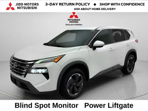 White 2025 Nissan Rogue SV for sale in Des Plaines, IL