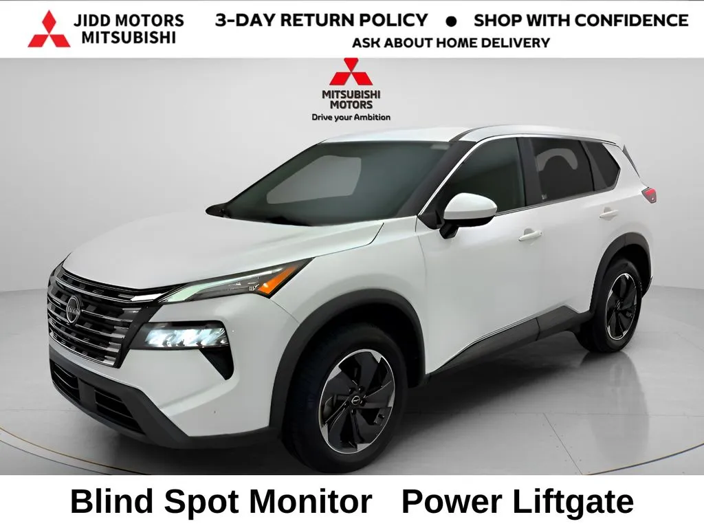 White 2025 Nissan Rogue SV for sale in Des Plaines, IL