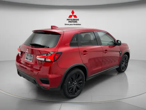 More photos of 2027 Mitsubishi Outlander Sport 2.0 LE at Jidd Motors Mitsubishi, IL