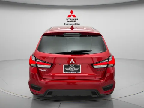 More photos of 2027 Mitsubishi Outlander Sport 2.0 LE at Jidd Motors Mitsubishi, IL