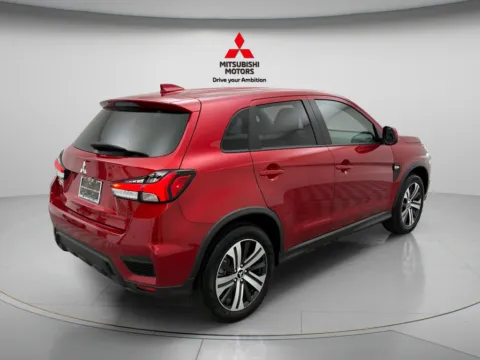 More photos of 2027 Mitsubishi Outlander Sport 2.0 ES at Jidd Motors Mitsubishi, IL