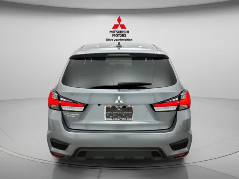 More photos of 2027 Mitsubishi Outlander Sport 2.0 ES at Jidd Motors Mitsubishi, IL