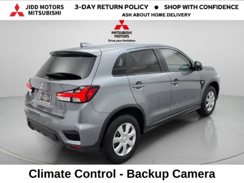 More photos of 2027 Mitsubishi Outlander Sport S at Jidd Motors Mitsubishi, IL