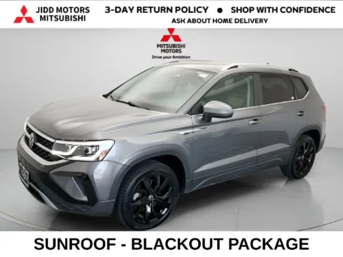 Gray 2022 Volkswagen Taos 1.5T SEL for sale in Des Plaines, IL