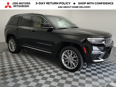 More photos of 2023 Jeep Grand Cherokee Summit 4xe at Jidd Motors Mitsubishi, IL